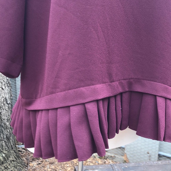 3/$30 J Jill Pinot blouse 3/4 sleeve with ruffle - Picture 3 of 7